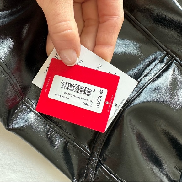SPANX Patent Faux Leather Leggings - TALL - Picture 4 of 6